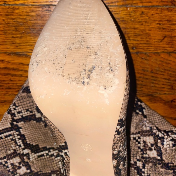 Missguided Beige Snake Print Calf Height Heeled Boots - Size 10 - Picture 4 of 4
